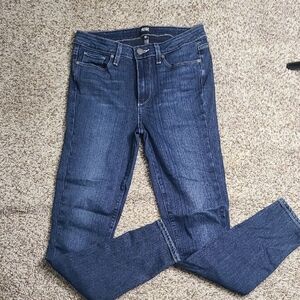 PAIGE Hoxton Ankle Jeans with Classic Design